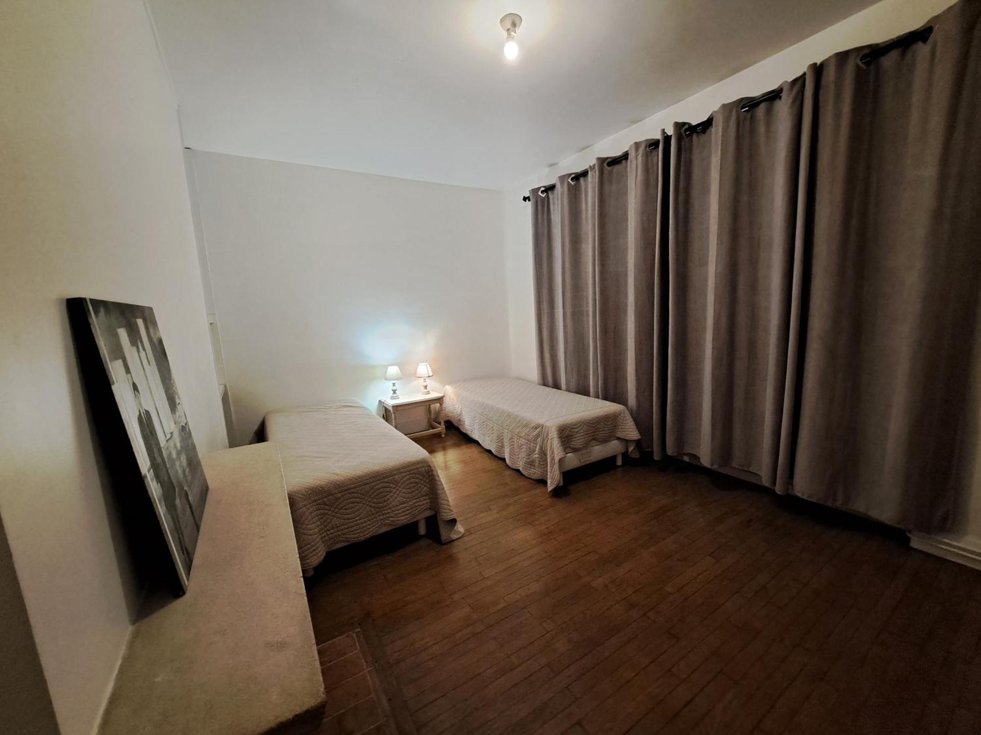 Charmant Appartement Au Pied Du Chateau Gien Exterior foto